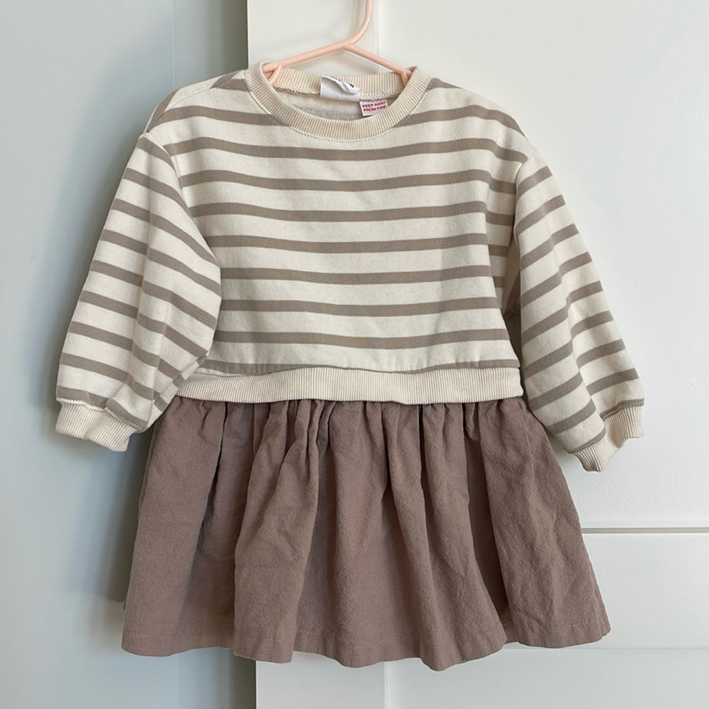 Zara | sweatshirt dress